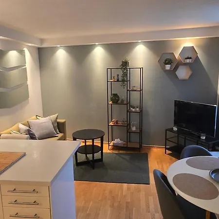 Апартаменти 1 Bedroom With A View *